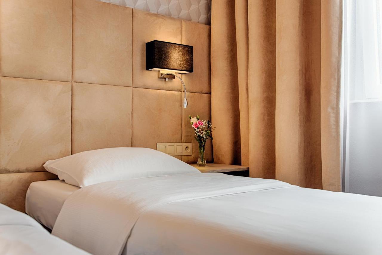 Citi Hotel'S Warszawa-Falenty Raszyn Extérieur photo